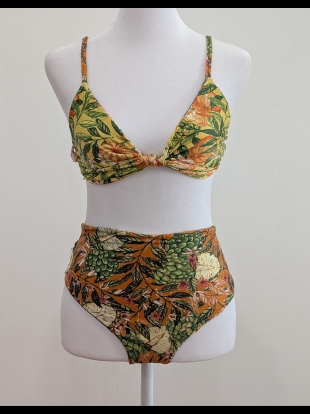 FARM Rio Bikini Set Top M, BottomS Tropical Print High-Waist Bikini SET